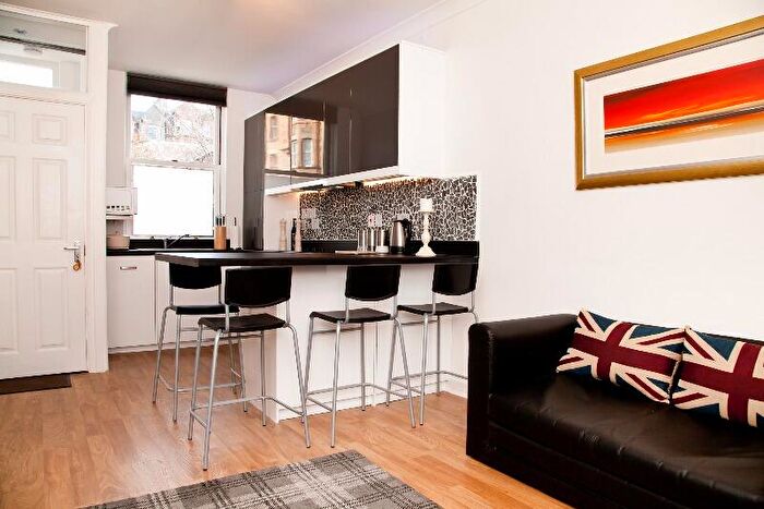 1 Bedroom Flat To Rent In Viewforth, Bruntsfield, Edinburgh, EH10