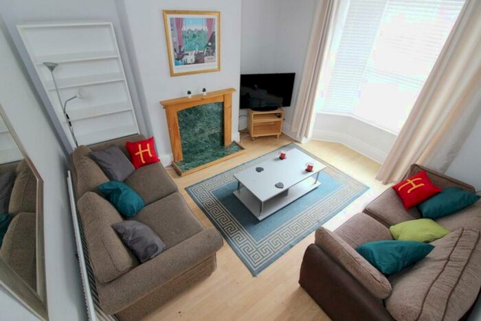 4 Bedroom House To Rent In - Kearsley Road - Newly Refurbished, S2