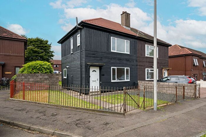 3 Bedroom Semi Detached House For Sale In Pitkerro Drive, Dundee, DD4