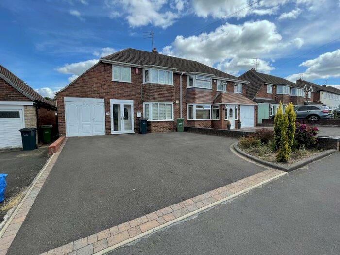 3 Bedroom Semi-Detached House To Rent In Dunstall Road, Halesowen, West Midlands, B63