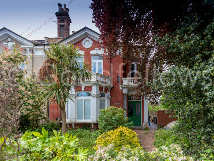 2 Bedroom Apartment To Rent In St. Georges Road, Mitcham, CR4