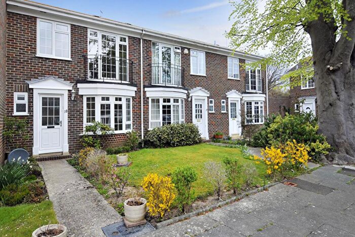 3 Bedroom Terraced House To Rent In Berkeley Square, Worthing, BN11