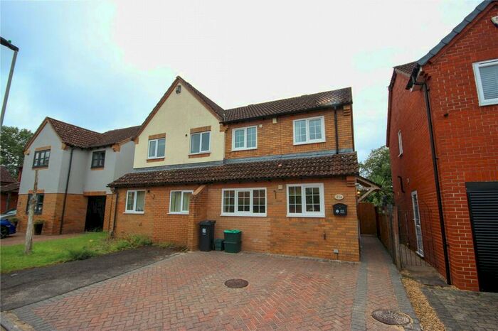 3 Bedroom Semi-Detached House To Rent In Oaktree Crescent, Bradley Stoke, Bristol, South Gloucestershire, BS32