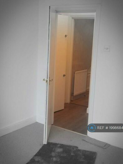 1 Bedroom Flat To Rent In Kentish Town, London, NW5