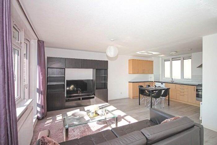 1 Bedroom Flat To Rent In New Place Square, London, SE16