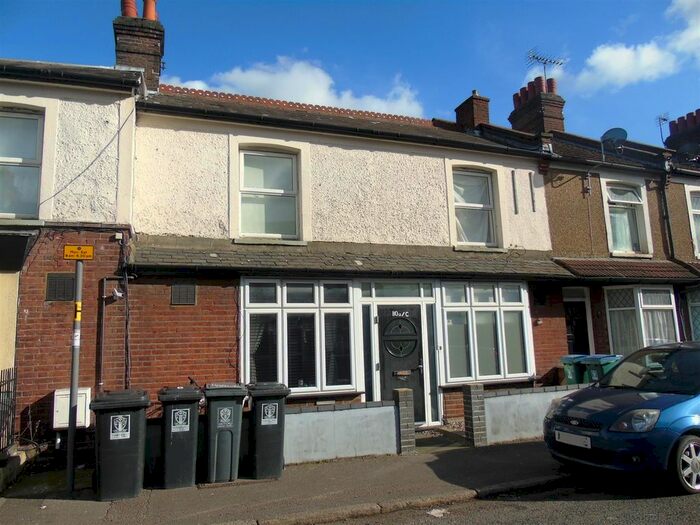 1 Bedroom Flat To Rent In Leavesden Road, Watford, WD24