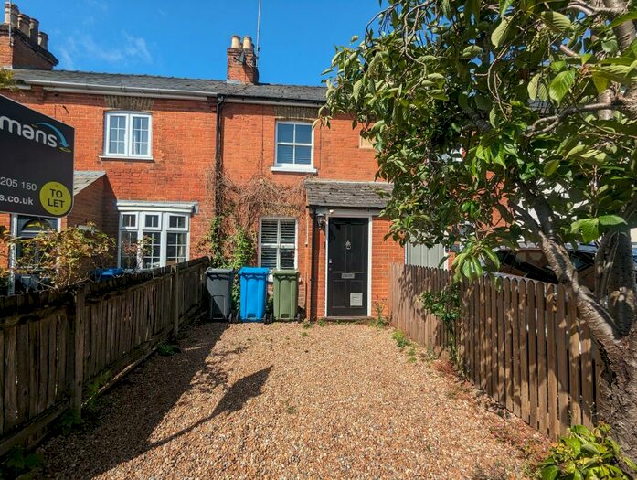 2 Bedroom Terraced House To Rent In Course Road, Ascot, SL5