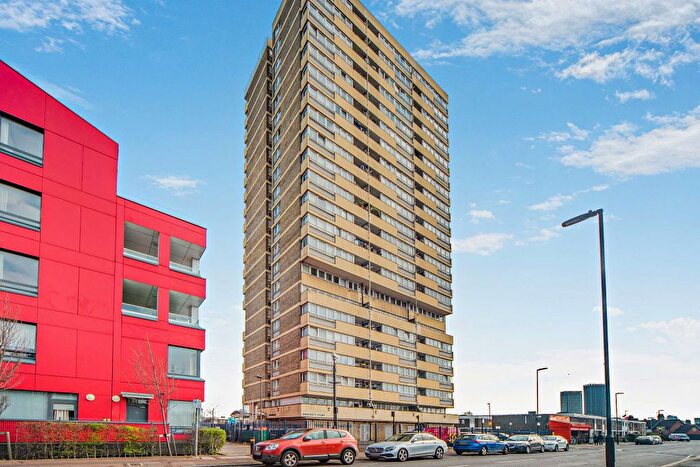 1 Bedroom Flat For Sale In Abbey Road, London, E15