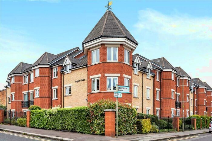 2 Bedroom Retirement Property For Sale In Leicester Road, Barnet, EN5