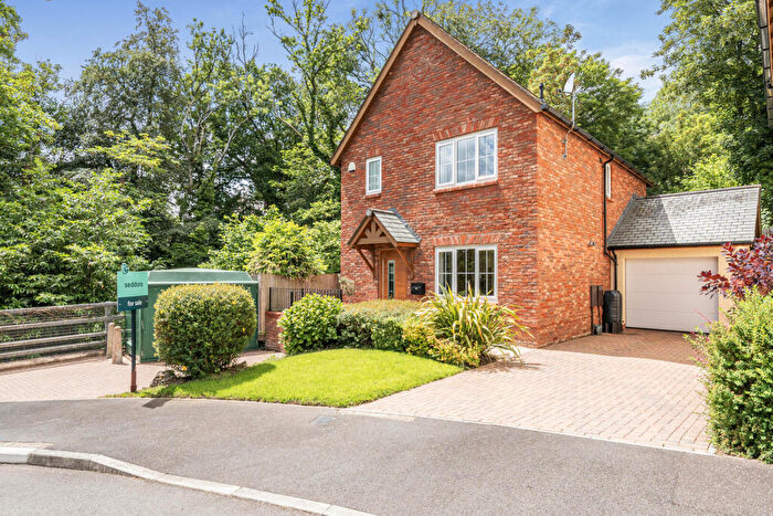 3 Bedroom Detached House For Sale In Aubyns Wood Avenue, Tiverton, Devon, EX16