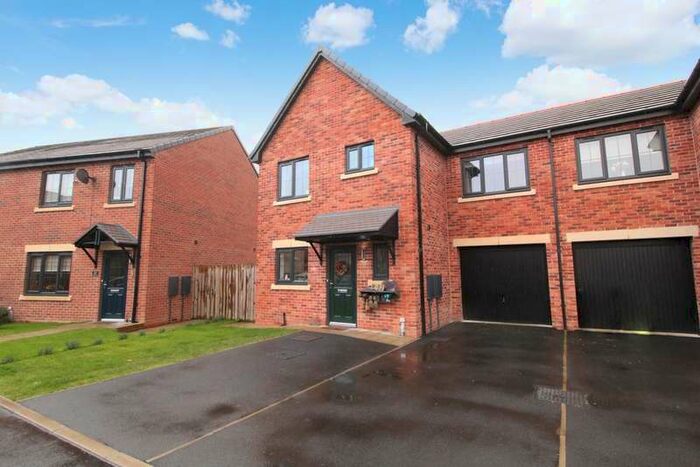 3 Bedroom Semi-Detached House For Sale In The Showfield, Haydon Bridge, NE47