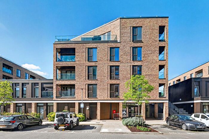 2 Bedroom Flat For Sale In Spitfire Chase, Walton-On-Thames, KT12