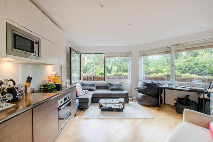 1 Bedroom Flat To Rent In Molesworth Street, Lewisham, London, SE13