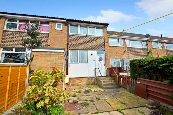 2 Bedroom Town House To Rent In Greenside Close, Leeds, West Yorkshire, LS12