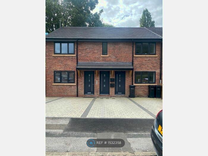 1 Bedroom Flat To Rent In Armadale Close, Stockport, SK3