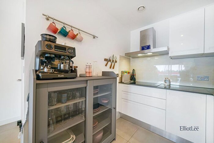 1 Bedroom Flat For Sale In Alexandra Avenue, Emporium Court, HA2