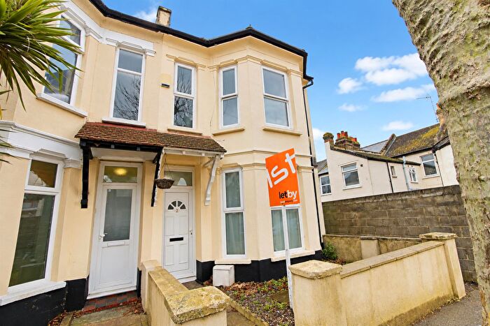 Property To Rent In Room, St Anns RoadSouthend On SeaEssex, SS2