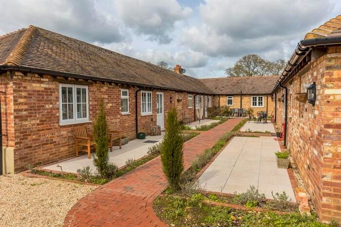 3 Bedroom Cottage To Rent In Arrowsmith Road, Canford Magna, Wimborne, BH21