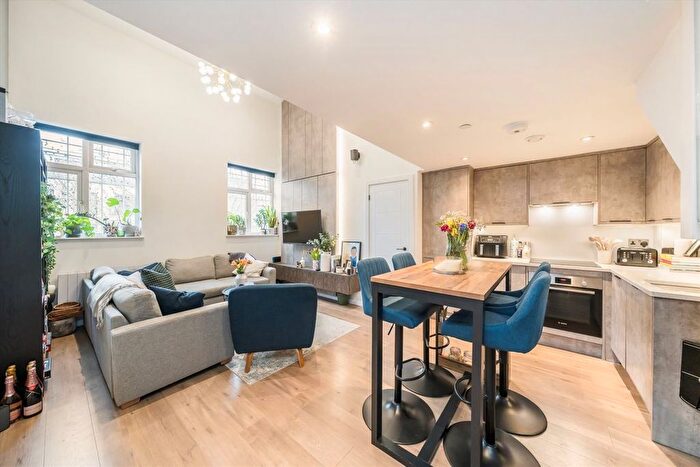 1 Bedroom Flat For Sale In Kingston Road, Wimbledon, SW20