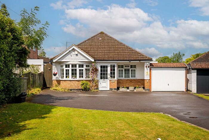 3 Bedroom Detached Bungalow For Sale In Brighton Road, Salfords, RH1