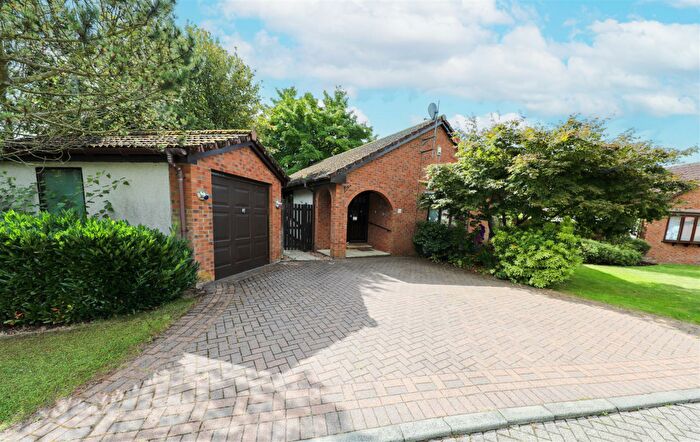 3 Bedroom Detached Bungalow For Sale In Laurieston Park, Glenrothes, KY7