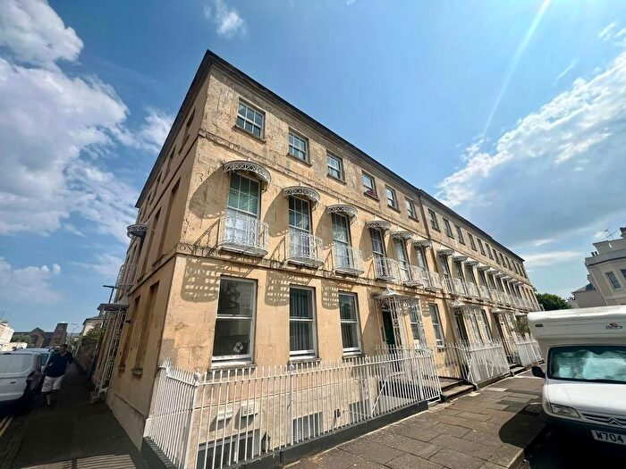 1 Bedroom Flat To Rent In London Road, Cheltenham, GL52
