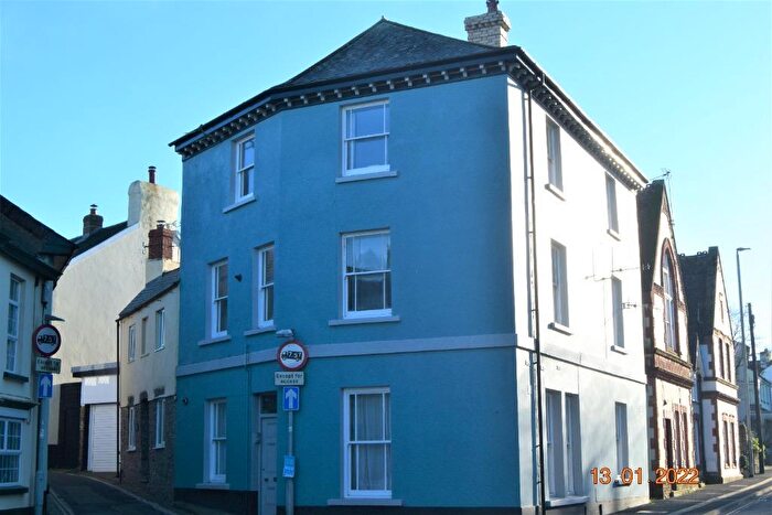 2 Bedroom Flat To Rent In Fore Street, Northam, EX39