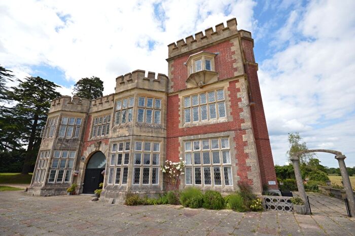 2 Bedroom Flat To Rent In Ossemsley Manor, Ossemsley, Christchurch, Dorset, BH23