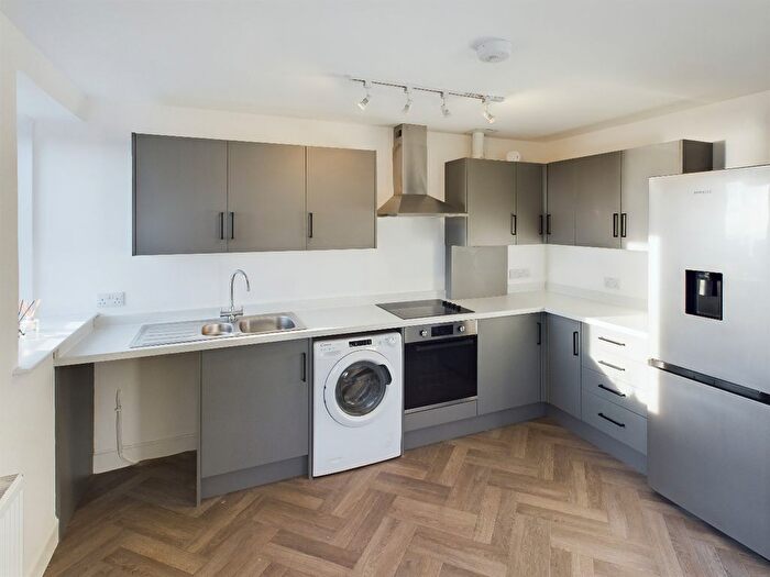 2 Bedroom Flat To Rent In Arbroath Road, Angus, Carnoustie, DD7