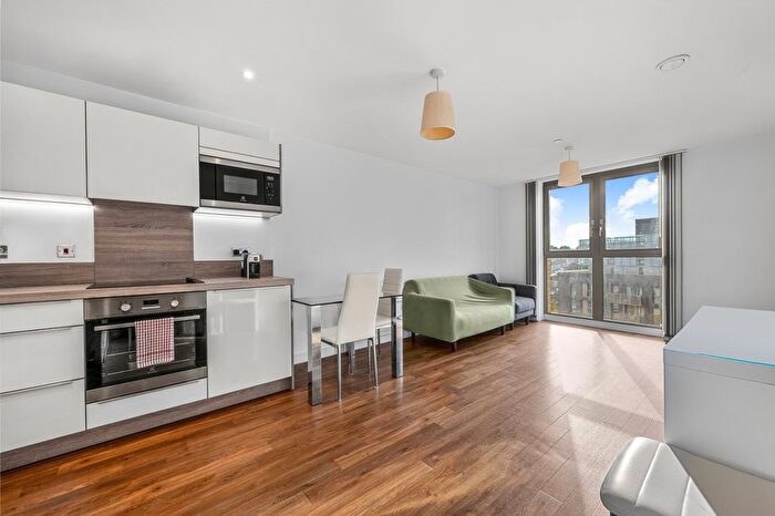1 Bedroom Flat To Rent In Roma Corte, Elmira Street, SE13