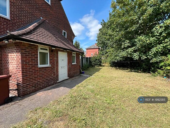 2 Bedroom Flat To Rent In Church Lane, Manchester, M9