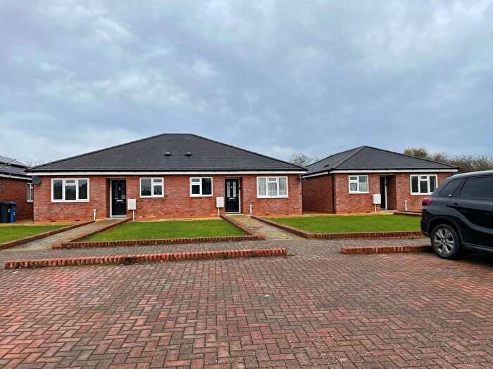 2 Bedroom Semi-Detached Bungalow For Sale In Bridge Road, Desborough, Kettering, NN14