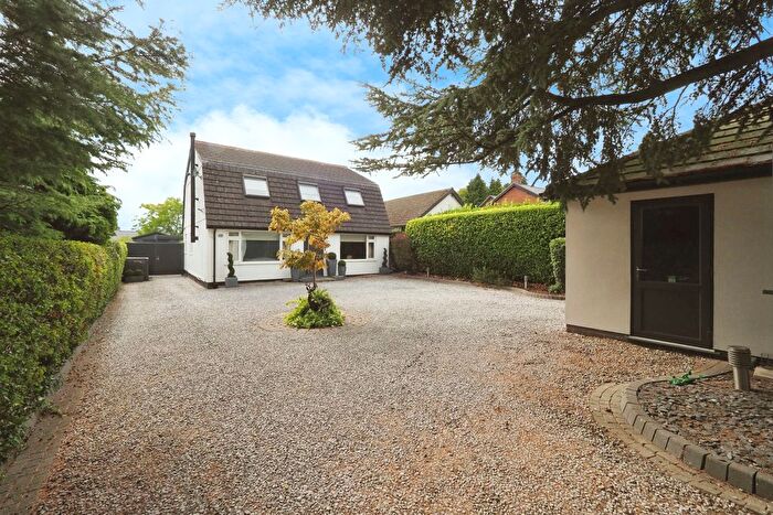 4 Bedroom Detached House For Sale In Poplar Grove, Mansfield, NG19