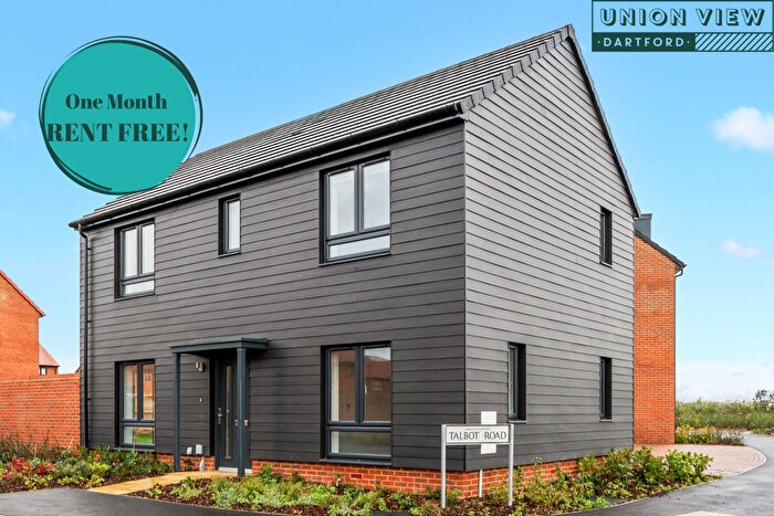 4 Bedroom Semi-Detached House To Rent In *Includes One Month Rent Free!* Stone Lodge Road, DA2