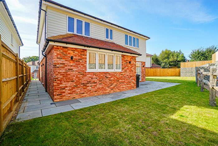5 Bedroom Detached House For Sale In Hollington Park Road, St. Leonards-On-Sea, TN38