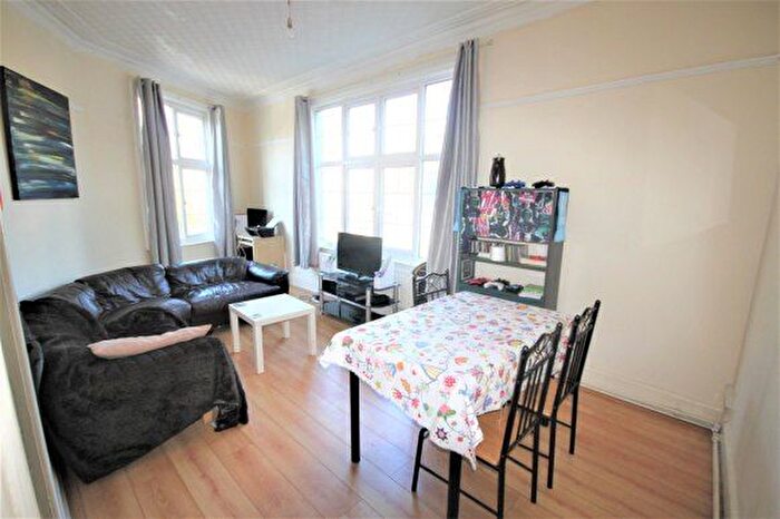 2 Bedroom Terraced House To Rent In Kepstorn Road, Leeds, West Yorkshire, LS16