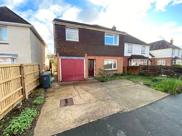 4 Bedroom Detached House To Rent In Wilver Road, Newport, PO30