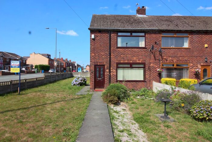 2 Bedroom Town House To Rent In Redland Court, Bamfurlong, Wigan, WN2