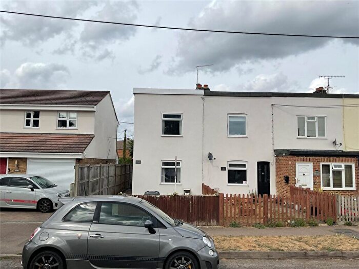 2 Bedroom End Of Terrace House For Sale In Howfield Lane, Chartham Hatch, Canterbury, Kent, CT4