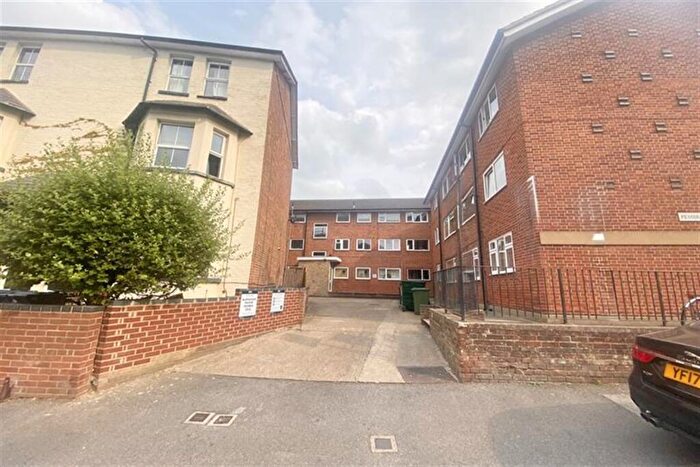 2 Bedroom Apartment To Rent In Rectory Road, Oxford, OX4