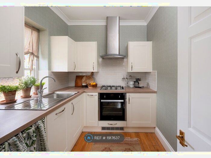 2 Bedroom Flat To Rent In Pembroke Road, Clifton, Bristol, BS8