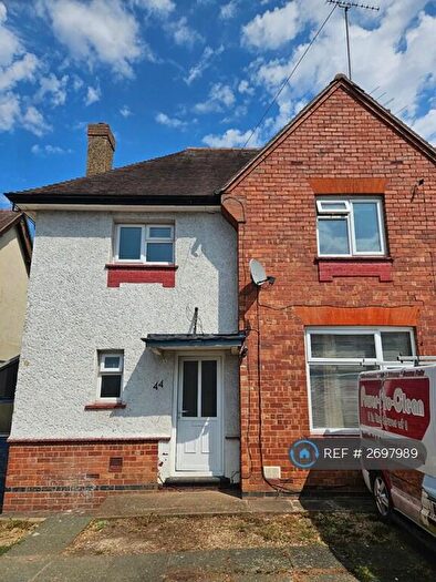 3 Bedroom Semi-Detached House To Rent In Kenmuir Avenue, Northampton, NN2