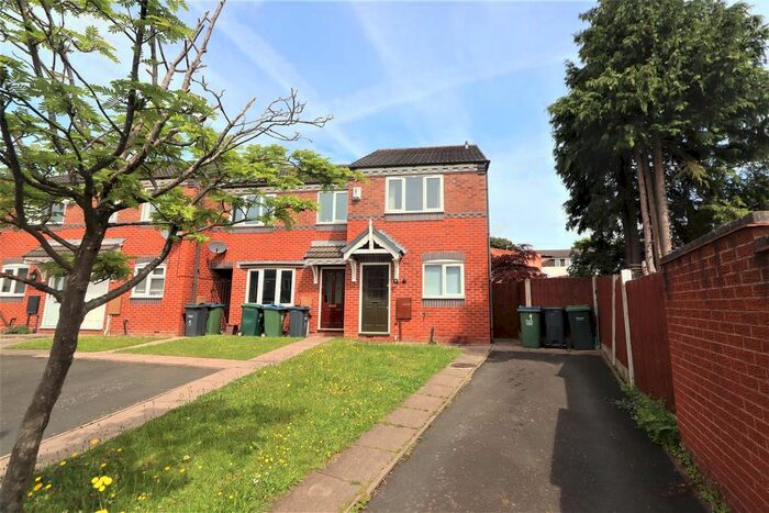 2 Bedroom End Of Terrace House To Rent In Mistletoe Drive, Walsall, WS5