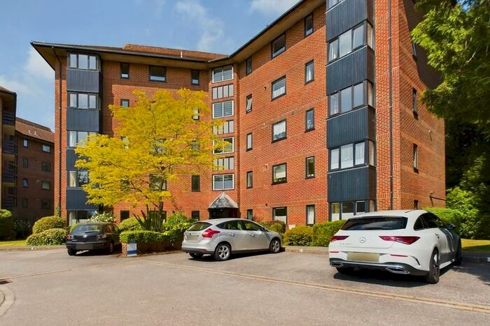 2 Bedroom Flat To Rent In Glen Eyre Road, Southampton, SO16
