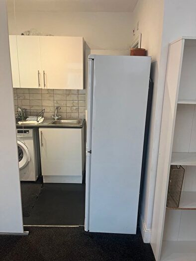 1 Bedroom Studio To Rent In New Road, London, E4