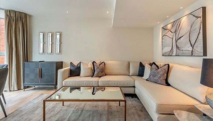 1 Bedroom Flat To Rent In Young Street, London, W8
