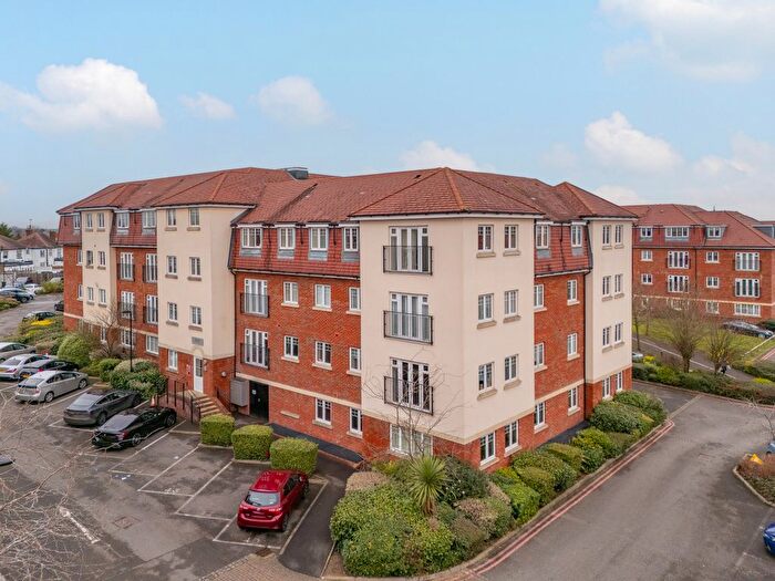 1 Bedroom Flat For Sale In Schoolgate Drive, Morden, SM4