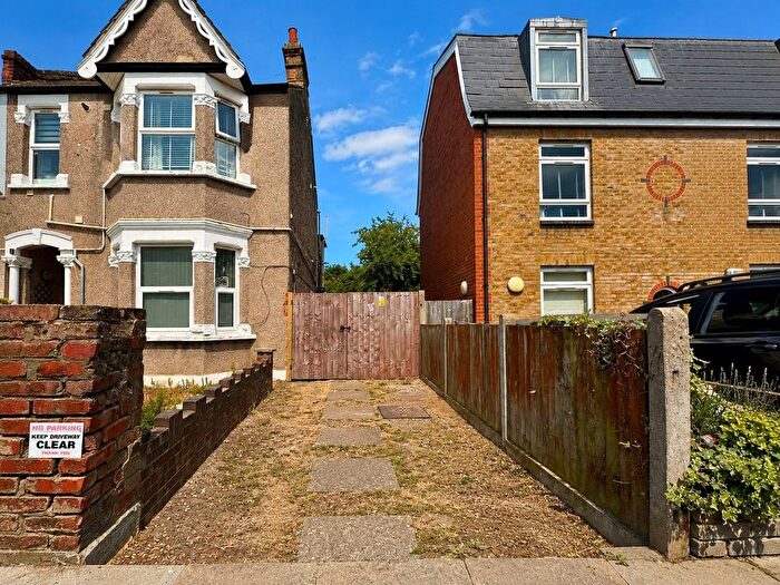 Property For Sale In Melbourne Avenue, Northfields, Ealing, W13