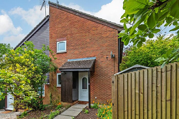 1 Bedroom End Of Terrace House To Rent In Lowden Close, Winchester, SO22