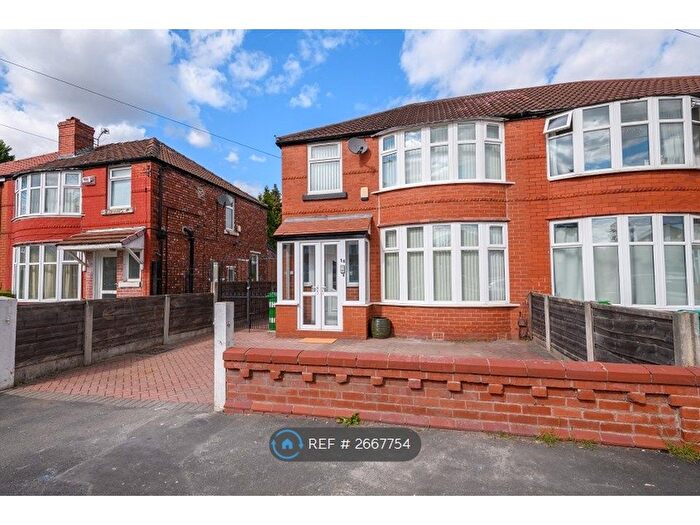 4 Bedroom Semi-detached House To Rent In Colgate Crescent, Manchester, M14